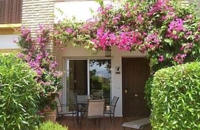 Apartment mit kostenfreiem WLAN, Gemeinschaftspools, Innenpool und Spa