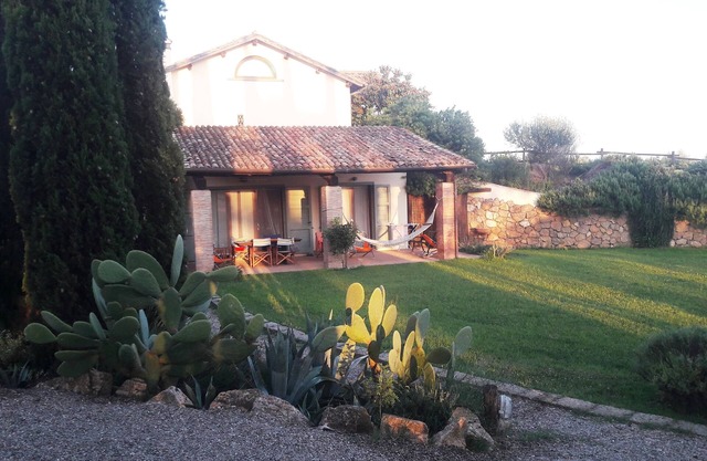 Apartment mit Garten in der Maremma, 5 Minuten vom Meer von Capalbio (Toskana) entfernt.