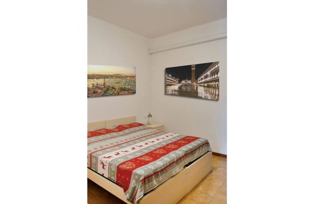 Apartment with garden