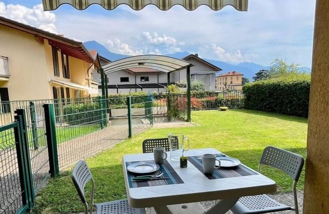 Apartment with garden and garage Dongo - Larihome A28