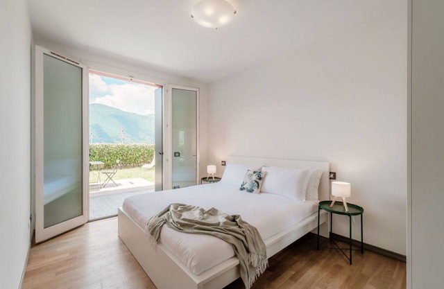 Apartment with Garden in Abbadia Lariana (Lario10)