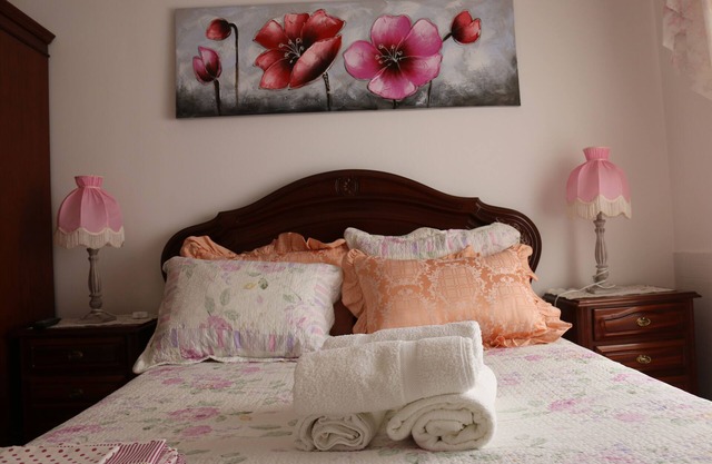 Wohnung, mit Küche, Schlafzimmer mit Doppelbett und Bad, mit absoluter Privatsphäre