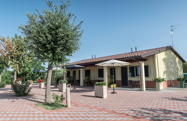 Apartment mit eigener Küche und Parkplatz in der Nähe des Gemeinschaftspools