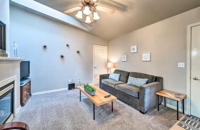 Apartment with Patio and Grill Access about half Mi to Bay!