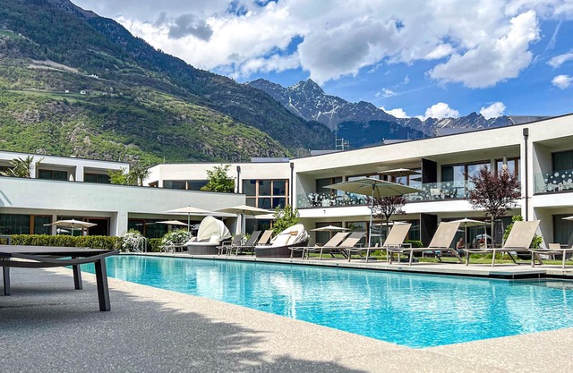 Appartement mit Poolblick