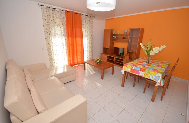 Wohnung mit Pool + WIFI und in der Nähe des Strandes - N