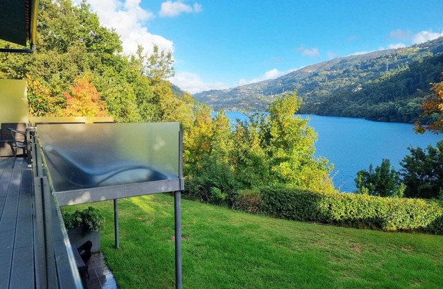 Apartment mit Privatstrand in Gerês