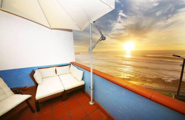 Apartment mit Dachterrasse und Griller im Zentrum Ericeira's und direkt am Meer