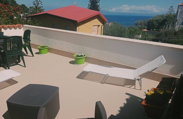 Apartment with sea view