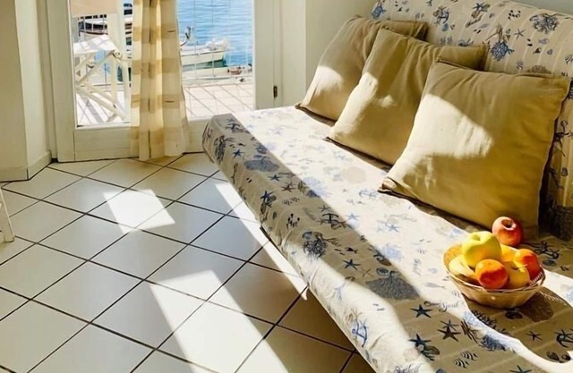 Apartment with sea view