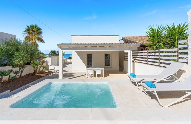 Apartment mit kleinem Pool und Meer 50 Meter entfernt