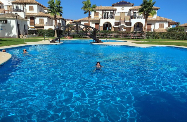 Apartment with spa, paddle tennis, wifi