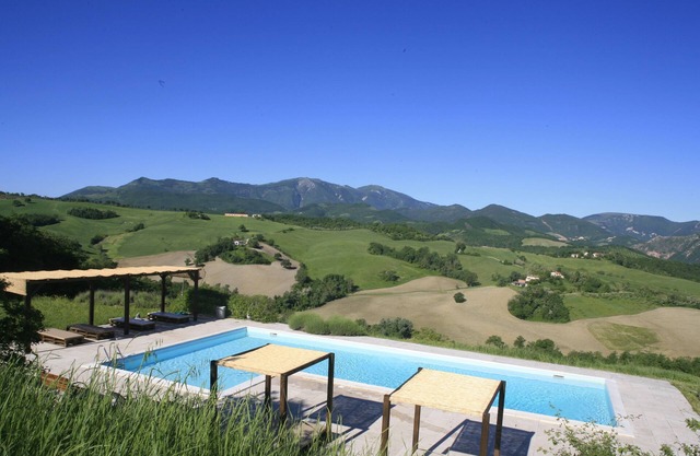Apartment mit Pool mit fantastischer Aussicht und nahe am Meer