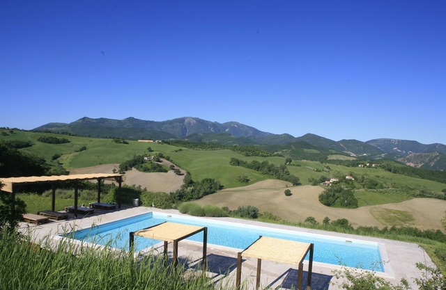 Wohnung mit Pool in der Nähe von Urbino / Gubbio / Meer-10% bis Dezember 2019