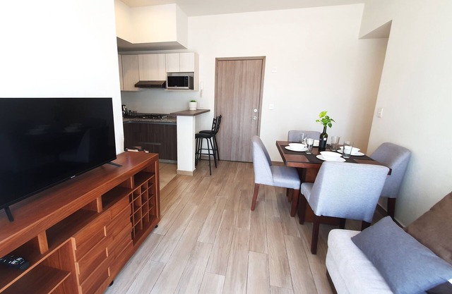 Apartment with swimming pool in condominium near the Guadalajara Zoo and Arena Guadalajara