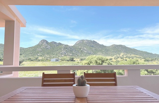 Apartment with terrace a few minutes from the sea. (SaCuri Houses -Rudalza)(1)