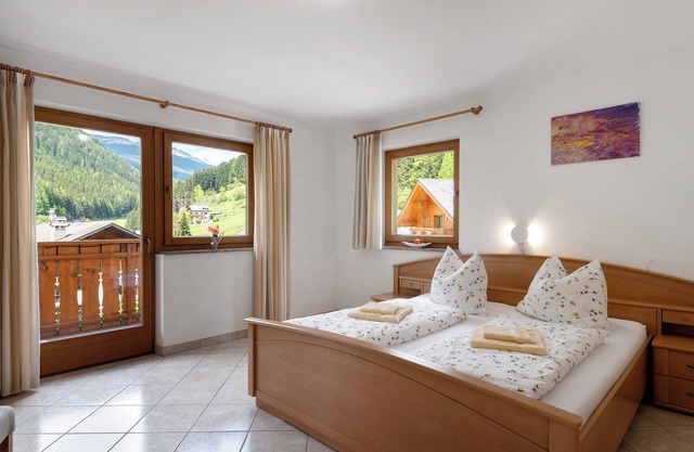 Ferienwohnung 'Wohnung 2' mit Bergblick, Gemeinschaftsgarten und WLAN