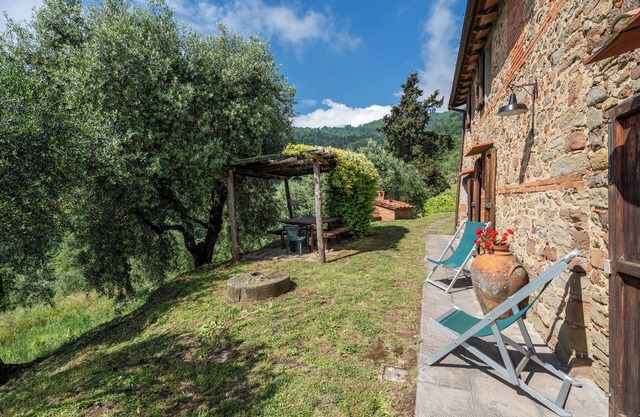 Ferienwohnung 'Zano' mit Bergblick, Gemeinschaftspool und Wi-Fi
