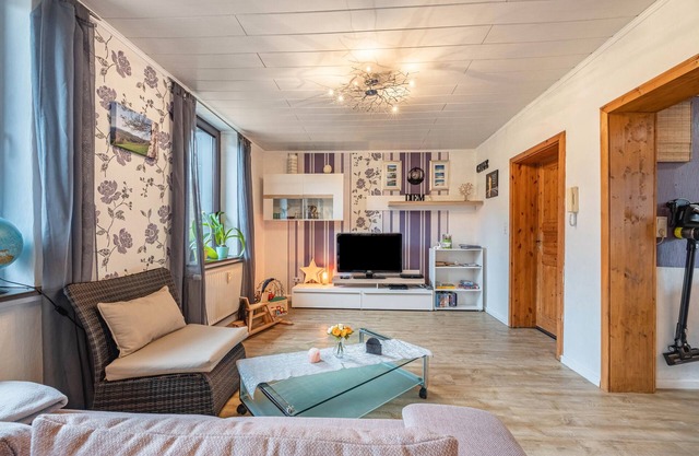 Ferienwohnung 'Zur Alten Zahnradbahn' mit Bergblick, Garten und Wi-Fi