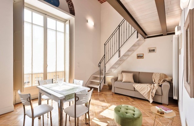 Apartments To Art Frejus