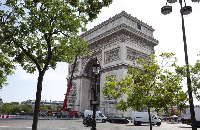 Apartmentt by Arc de triomphe