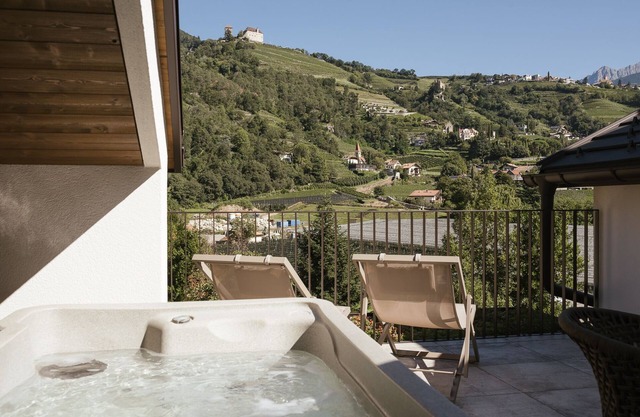 Apartsuites Rosengarten: Luxuswohnung mit privatem Outdoor-Whirlpool und Pool