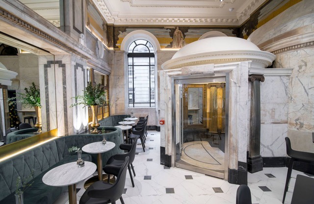 Apex Temple Court Hotel