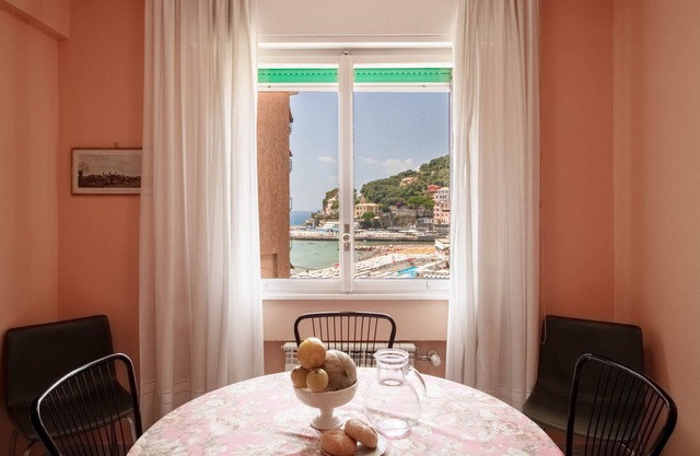 Appartamento AFFACCIO SUL MARE-AffittiBreviItalia