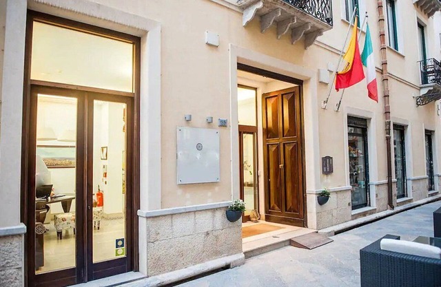 Appartamento Anice D: A welcoming apartment situated in a central location, at a short distance from the main tourist attractions of the city, with Free WI-FI.