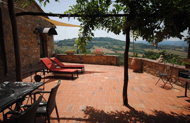 Traumhafte FeWo mit Panorama-Terrasse und Bio-Pool