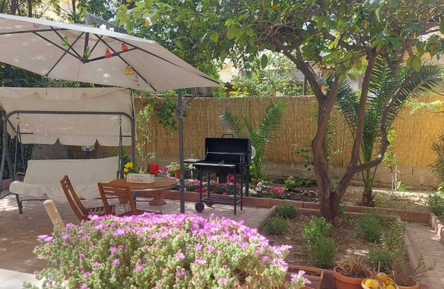 APPARTAMENTO CON GIARDINO