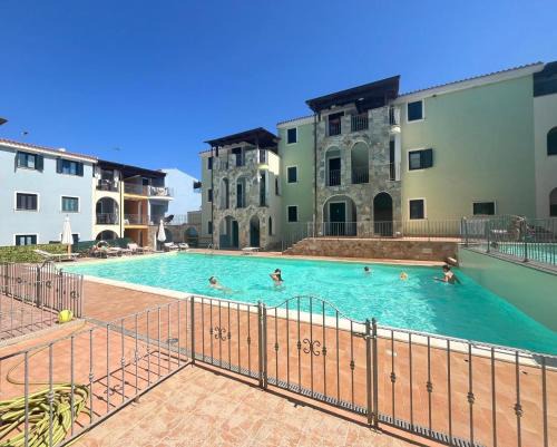 APPARTAMENTO CON PISCINA