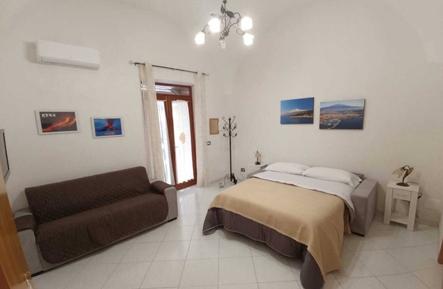 Appartamento Fino a 5 Posti Letto, Dotato di Ogni Confort. Wi-fi Gratuito