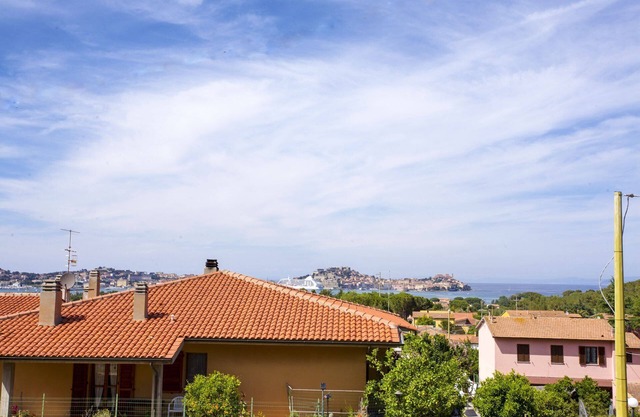 Schöne 2-Zimmer-Wohnung Le Conchiglie mit 2 Betten und Platz im Freien in Portoferraio