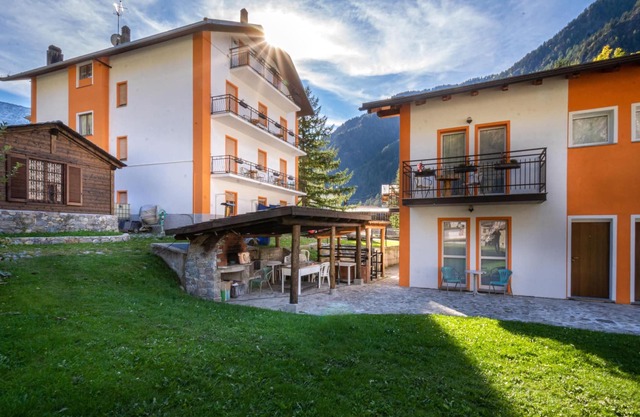 Appartamento Verde mit Bergblick, WLAN, Terrasse und Garten