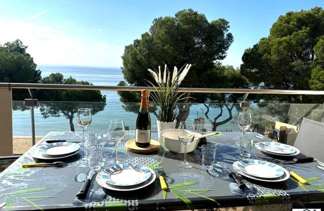 Appartement à Almadrava Avec vue sur la mer