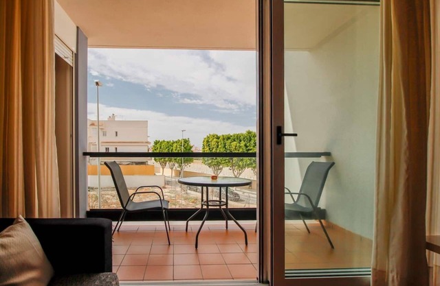 Appartement en Copropriété Avec Piscine