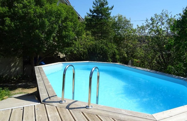 Appartement de 2 chambres avec piscine privee spa et jardin clos a Saint Pierre Lafeuille