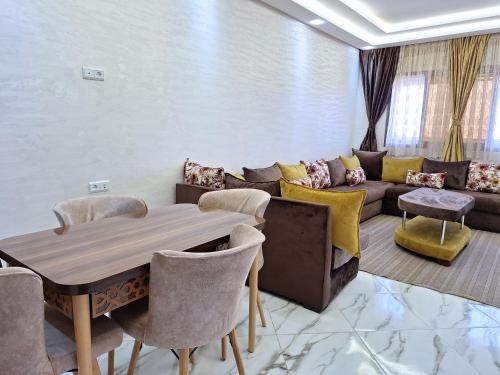 Appartement Neuf et Lumineux à Tanger Proche Stade Gare Routière