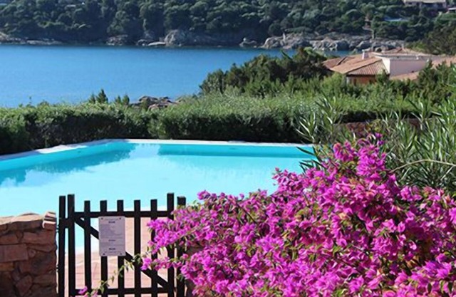 FERIENWOHNUNG AM STRAND - SMERALDAKUSTE - PORTOROTONDO