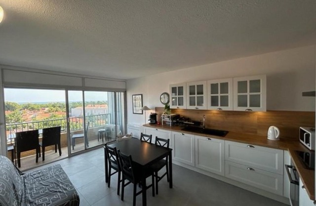 Appartement T2 cabine avec parking sécurisé à 200m de la plage - FR-1-388-178