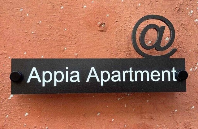 Appia Apartment Fiorellino-Easy connects to Neaples, Caserta RoyalPalace, others
