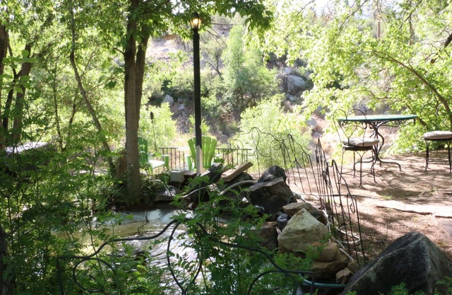 Apple Creek Cottages