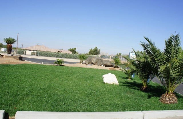 Apple Valley Hotel & Lodge