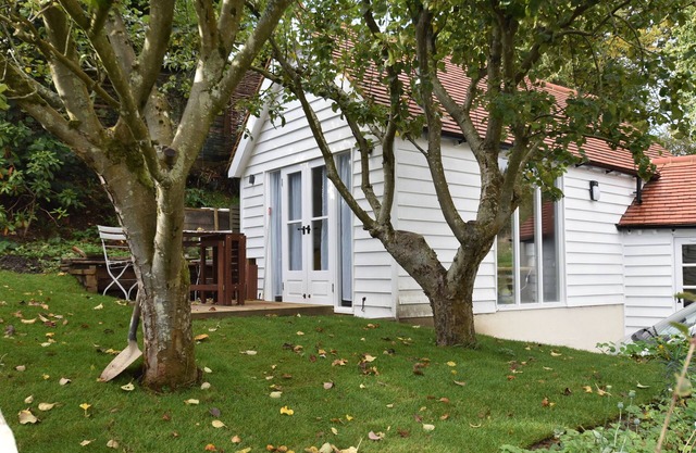 Applecote is a unique couples retreat only a short walk from the centre of Rye