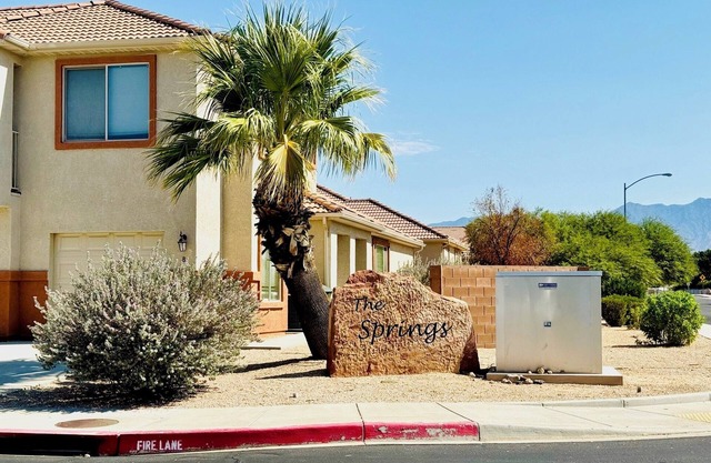 Applewood Retreat by Mesquite Vacation Rentals with 2 Car Garage, Foosball Table and $510 in free daily activities