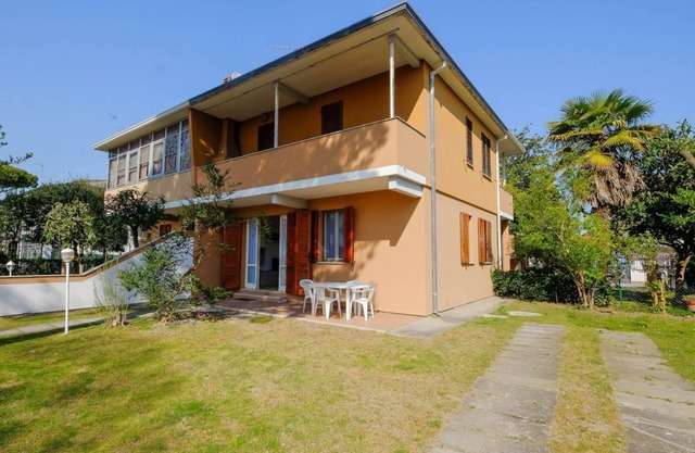 Haus 900 Meter vom Meer entfernt mit großem Garten, renovierter Küche und Bad