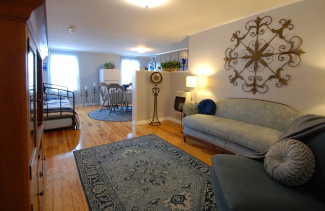 Apt A Serenity in Sapulpa - 15 minutes to downtown Tulsa