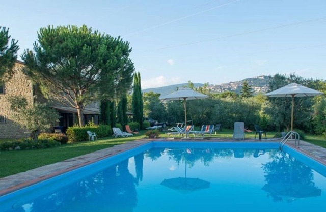 FeWo im typischen Bauernhaus nahe an Cortona, Pool, Garten und schöne Aussichtl