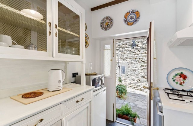APT lake view, vintage furnishings and a unique atmosphere!